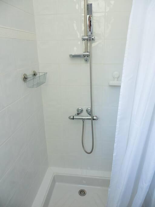 Logement Le Serein ツーロン エクステリア 写真